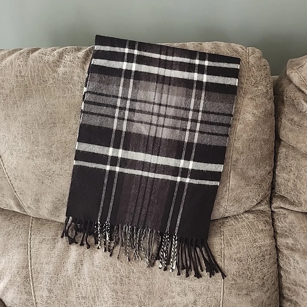 FRINGE SCARF